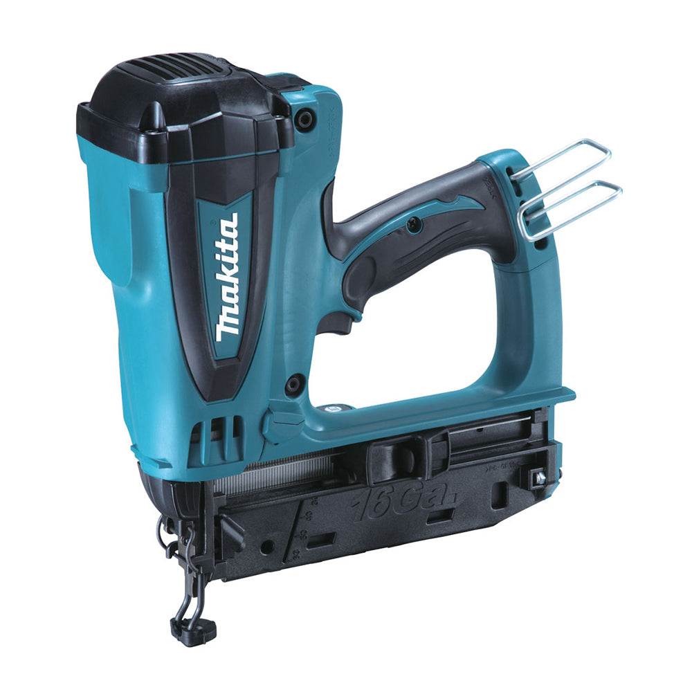Makita GF600SE 7.2V Second Fix Gas Nail Gun With 2 x 1.5Ah Batteries Charger In Case
