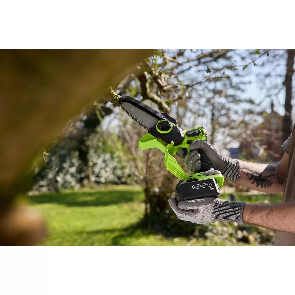 Draper 18DG01 18V Brushless Mini Pruner Saw 145mm Cutting Capacity with 4.0Ah Battery & Charger 31872