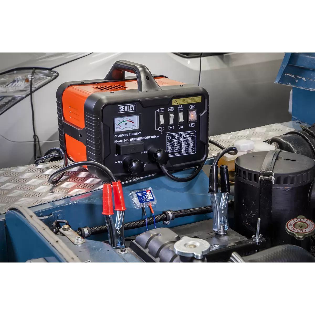 Sealey SUPERBOOST180 180/40A 12/24V Starter/Charger