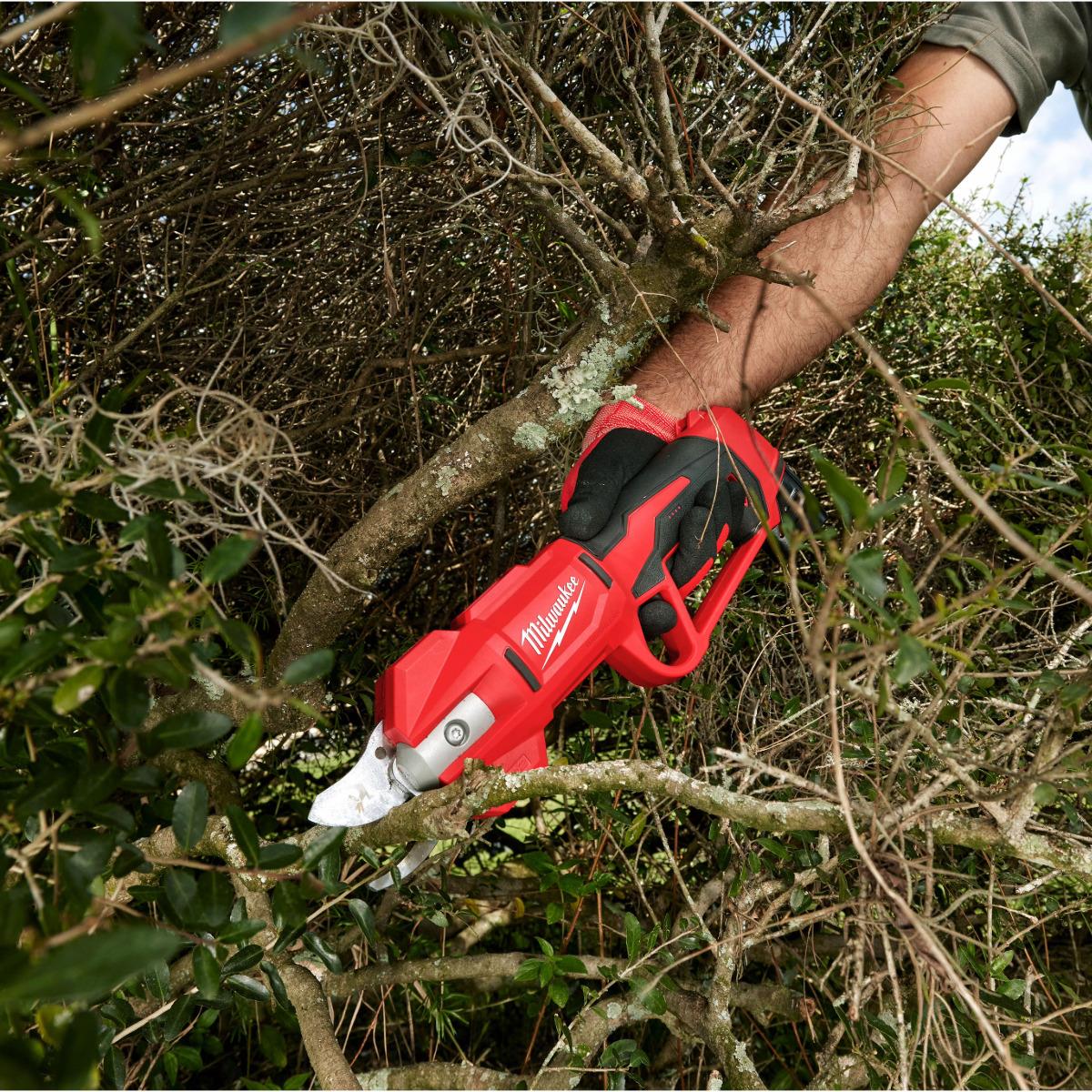 Milwaukee M12BLPRS-202 FUEL 12V Brushless Pruning Shears with 2 x 2.0Ah Batteries & Charger 4933480116