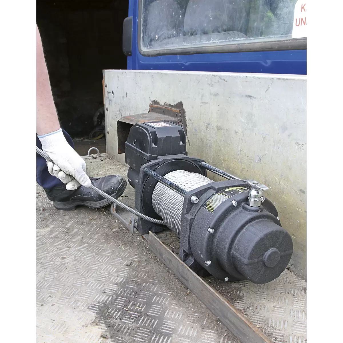 Sealey RW8180 12V Industrial Recovery Winch 8180kg Line Pull