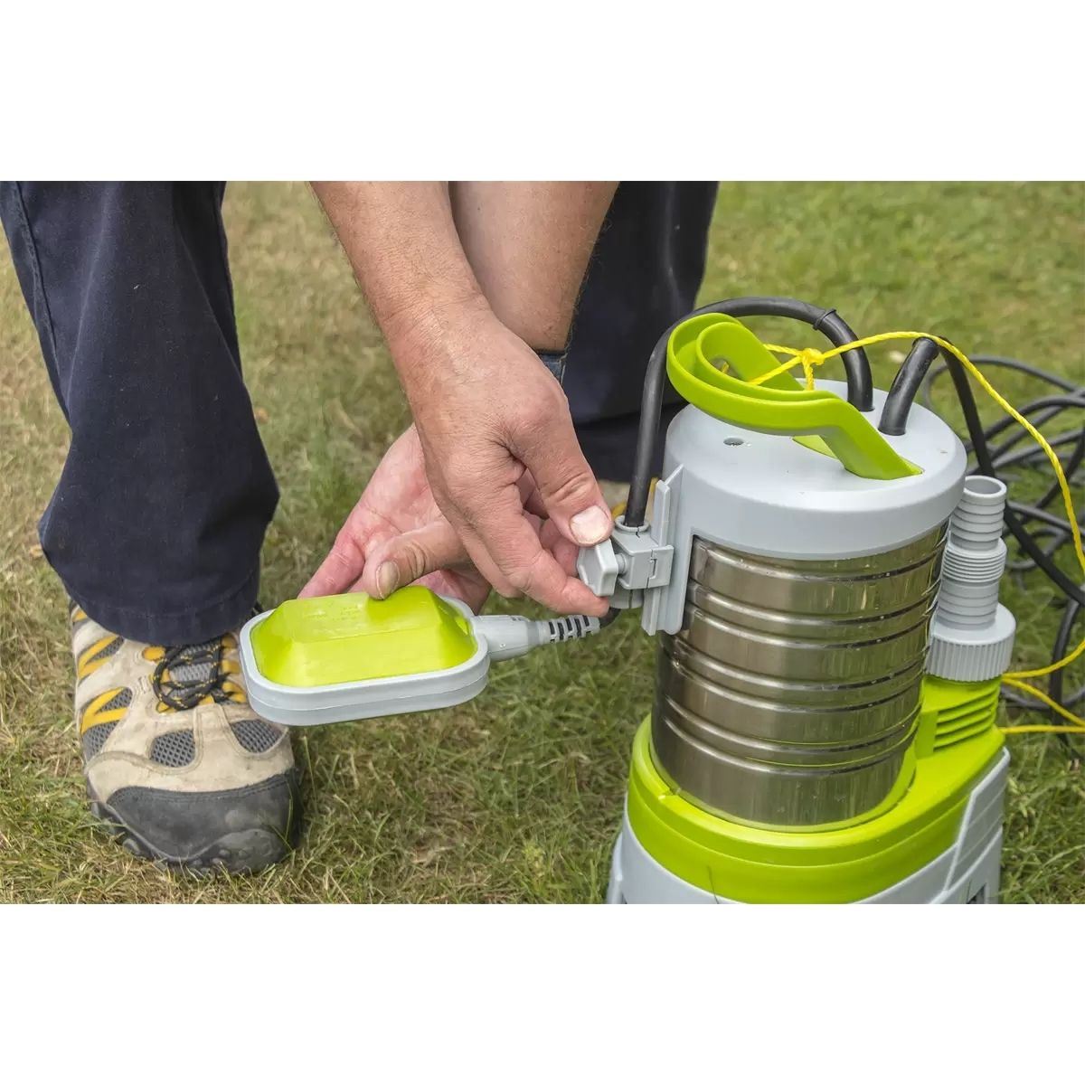 Sealey WPS225P Submersible Stainless Water Pump 225L/min 230V