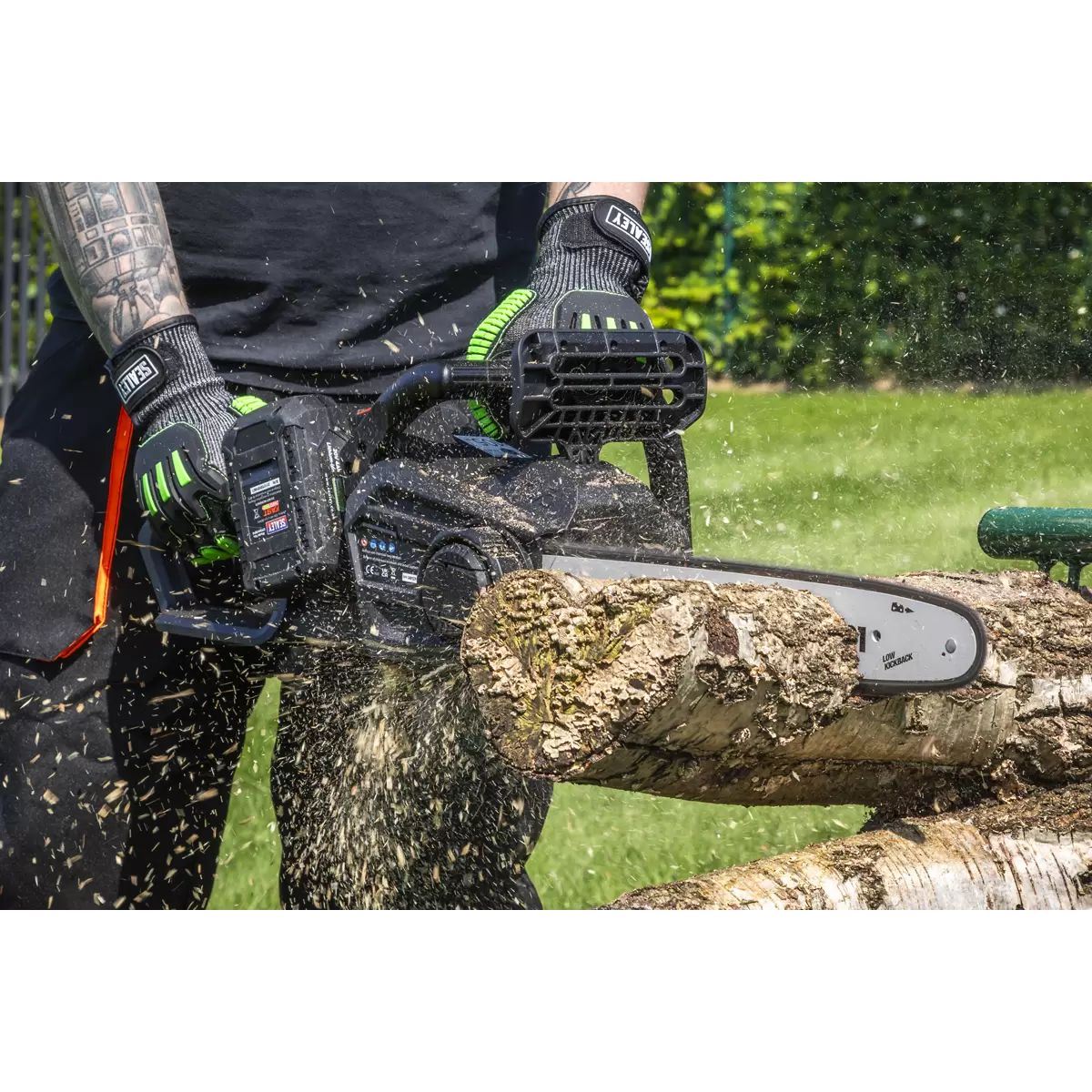 Sealey CP40VCS 40V SV20 Series 35cm Cordless Chainsaw Body Only