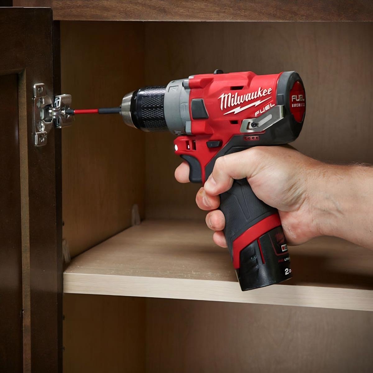 Milwaukee M12FPPBB-202X 12V Combi Drill & Cross Line Laser With 2 x 2.0Ah Battery Charger & Case 4933478988