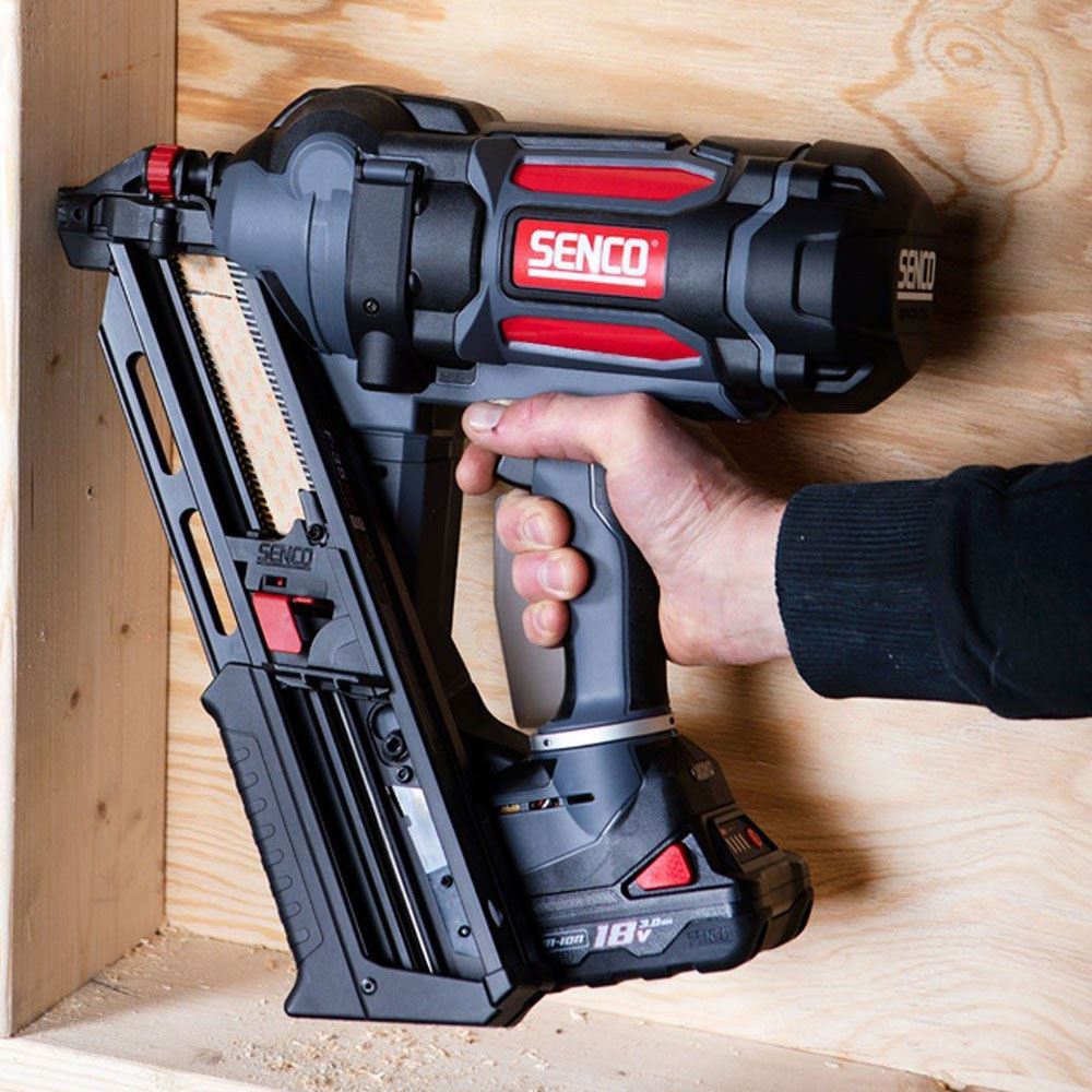 Senco F-35XP 2.0 Fusion 18V First Fix Framing Nailer with 2 x 3.0Ah Battery Charger & Case - 10G2003N Item Condition Box Opened Never Used
