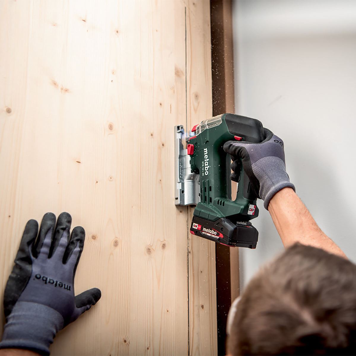 Metabo STB 18 L 90 18V Bow Handle Jigsaw with 1 x 8.0Ah Battery & Charger