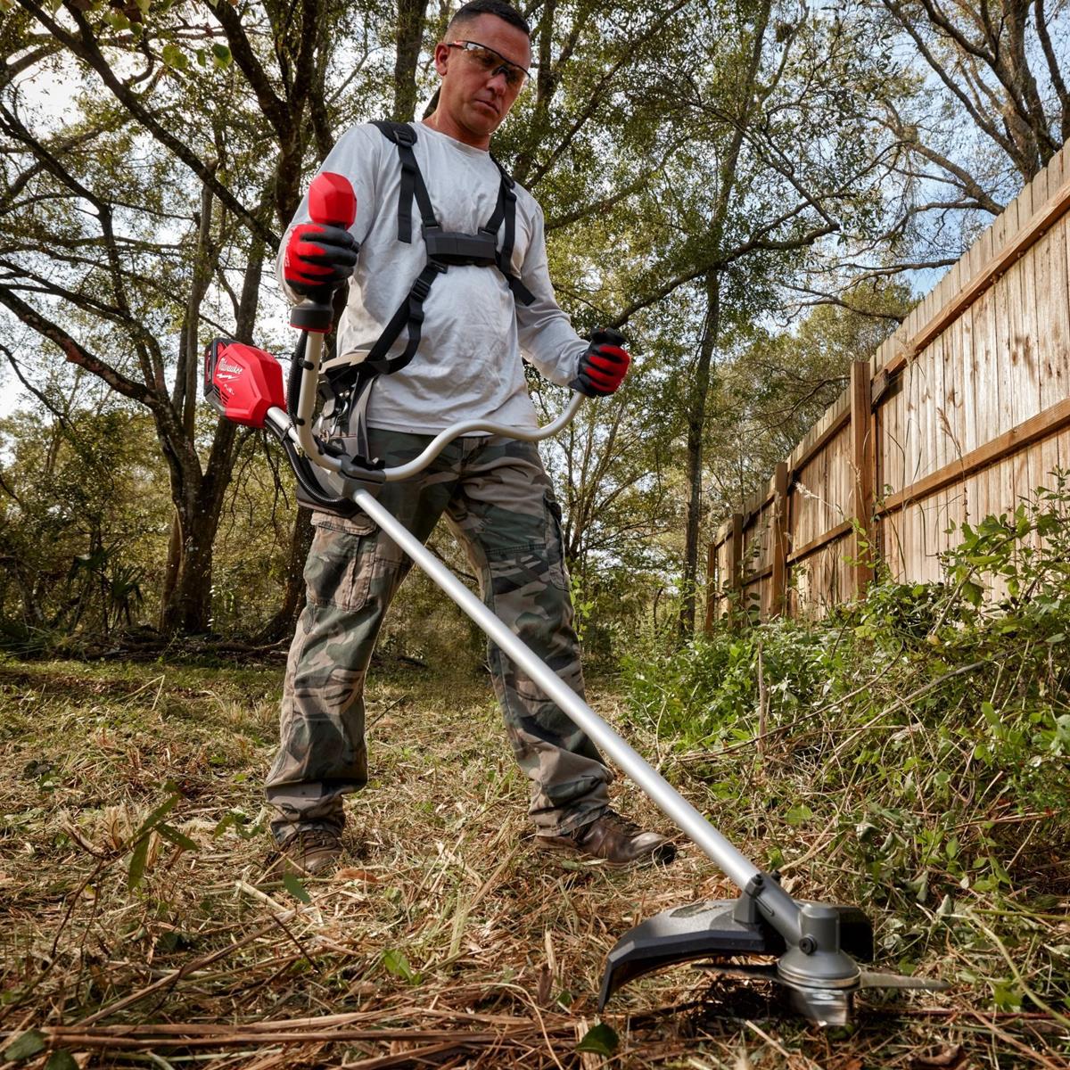 Milwaukee M18FBCU-0 M18 18V Brushless Brush Cutter With 2 x 5.0Ah Batteries Charger & Harness