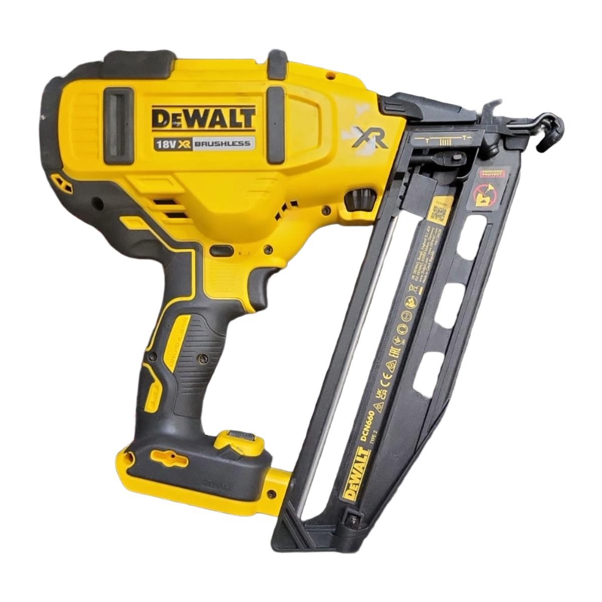 Dewalt DCN660N 18V XR Brushless 16G Second Fix Angled Finish Nailer Body Only Item Condition Seller Refurbished