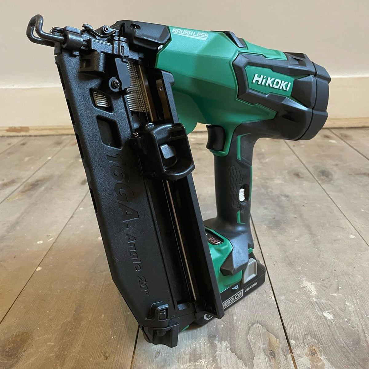 Hikoki NT1865DMBJ4Z 18V Brushless 16G Second Fix Nailer with 1 x 4.0Ah/8.0Ah Battery Charger & Case