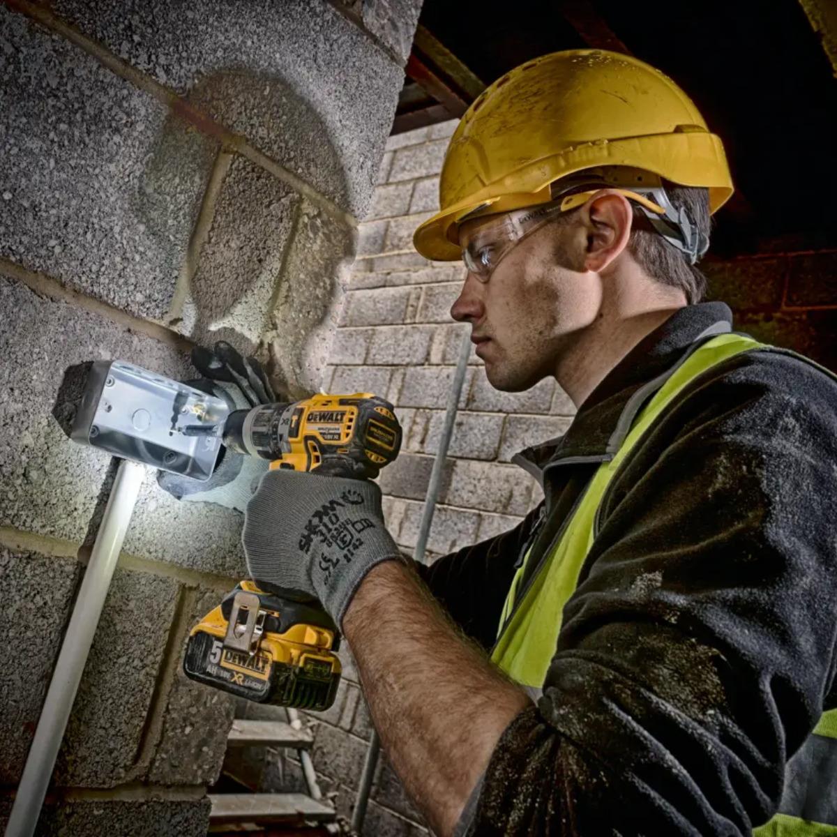 Dewalt DCD796M2 18V XR Brushless Combi Drill With 2 x 4.0Ah Batteries Charger In Case