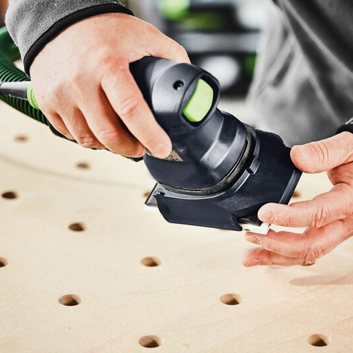 Festool RUTSCHER RTS 400 REQ-Plus Orbital Sander 230V GB With Systainer - 576053