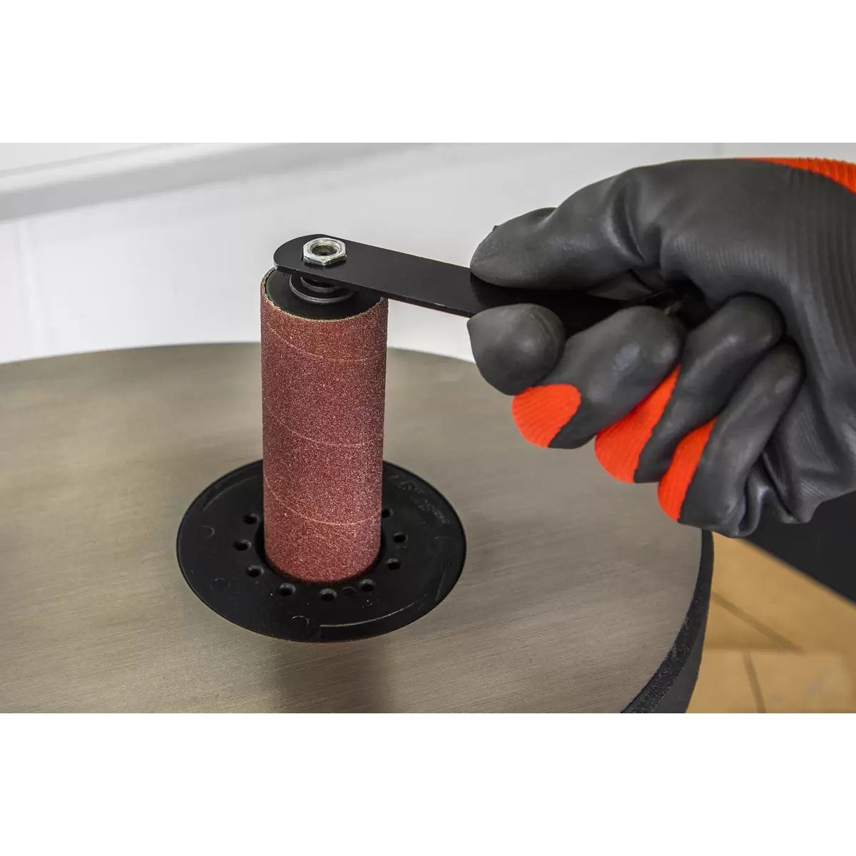 Sealey SM1200 Oscillating Spindle/Bobbin Sander 450W/230V