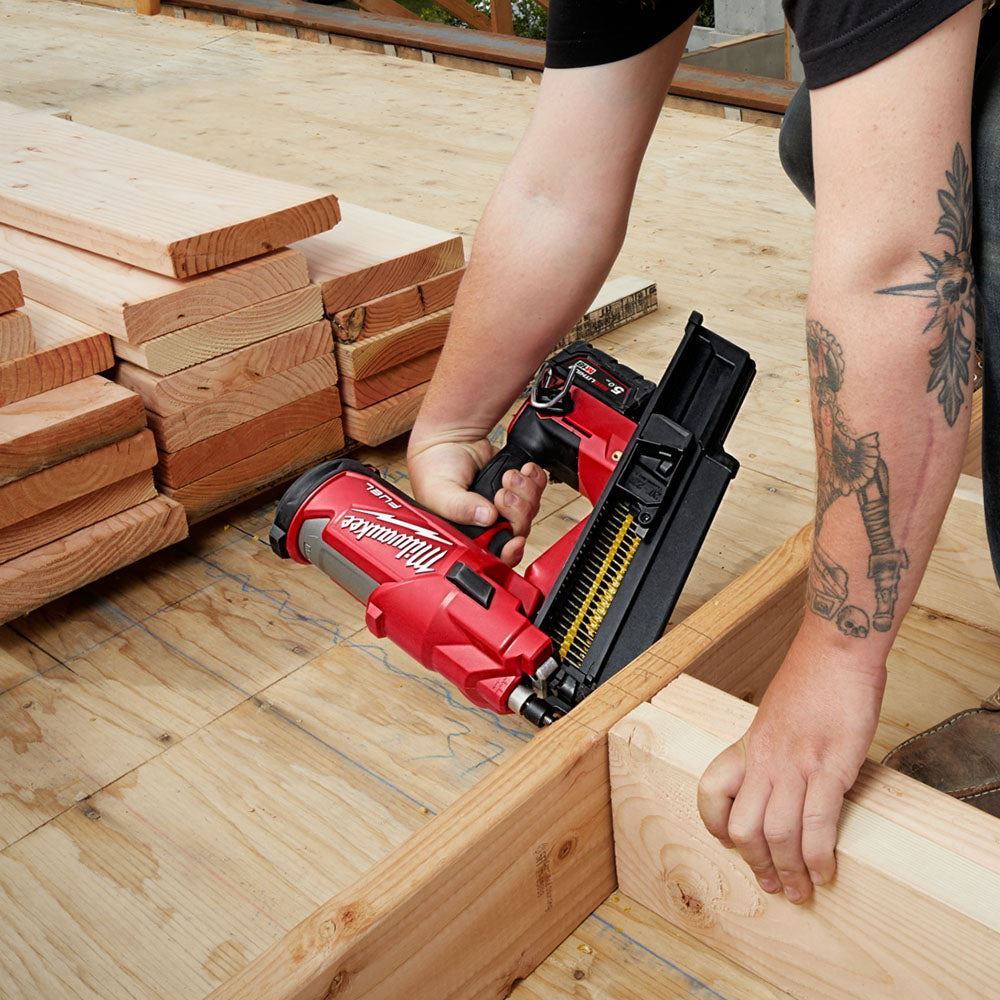 Milwaukee M18FPP2BE-522B 18V Fuel Twin Nail Gun Nailer with 1 x 5.0Ah, 1 x 2.0Ah Battery Charger & Bag 4933492429