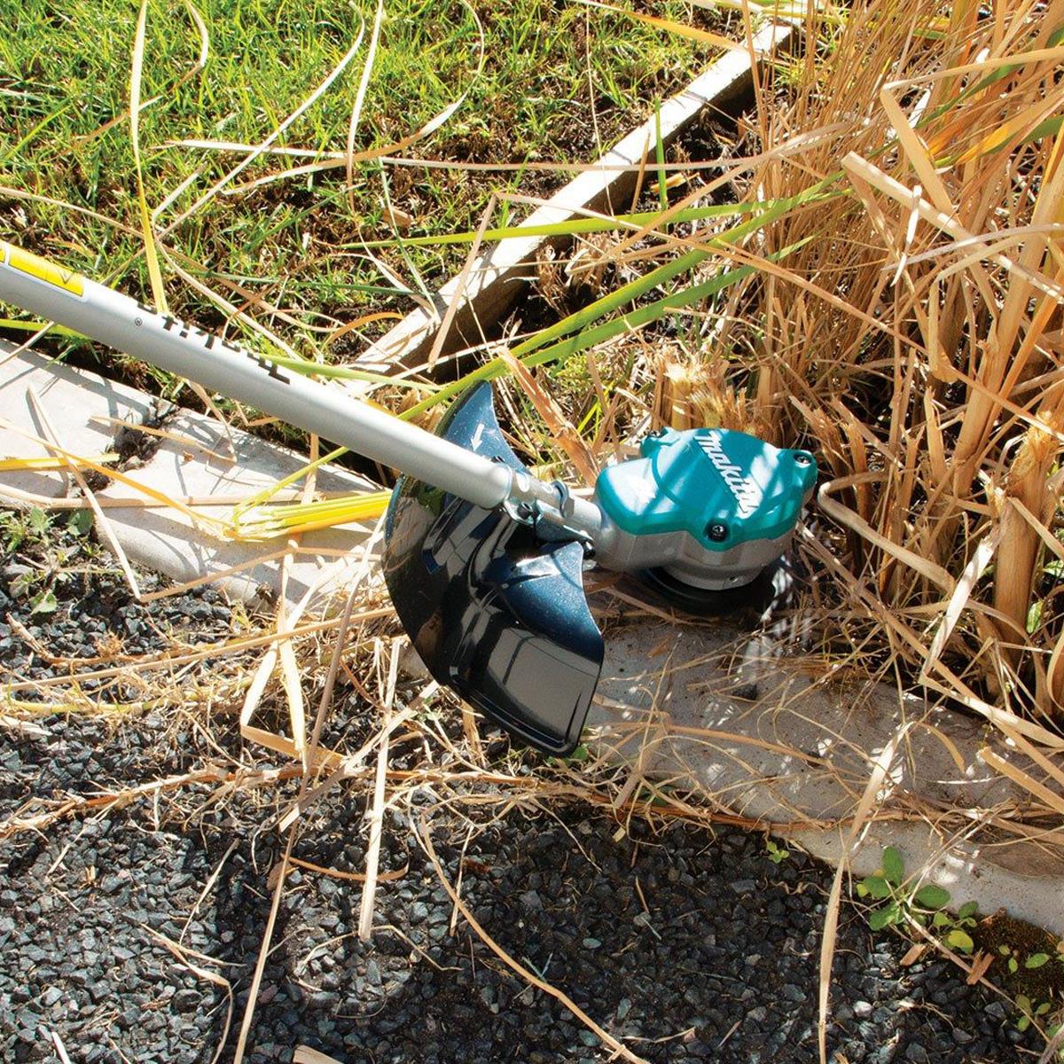 Makita DUR368AZ 36V Brushless Brush Cutter with 2 x 5.0Ah Battery & Charger