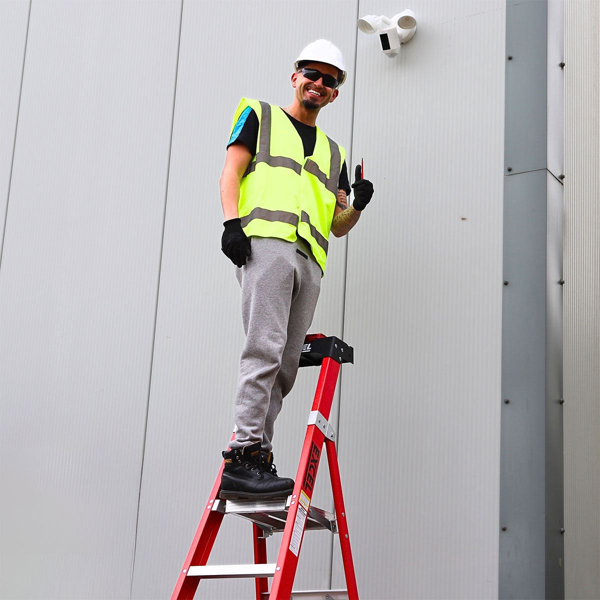 Excel Electricians Fibreglass Platform Step Ladder 5 Tread 1.81m EN131 Item Condition Box Opened Never Used - Collection Only