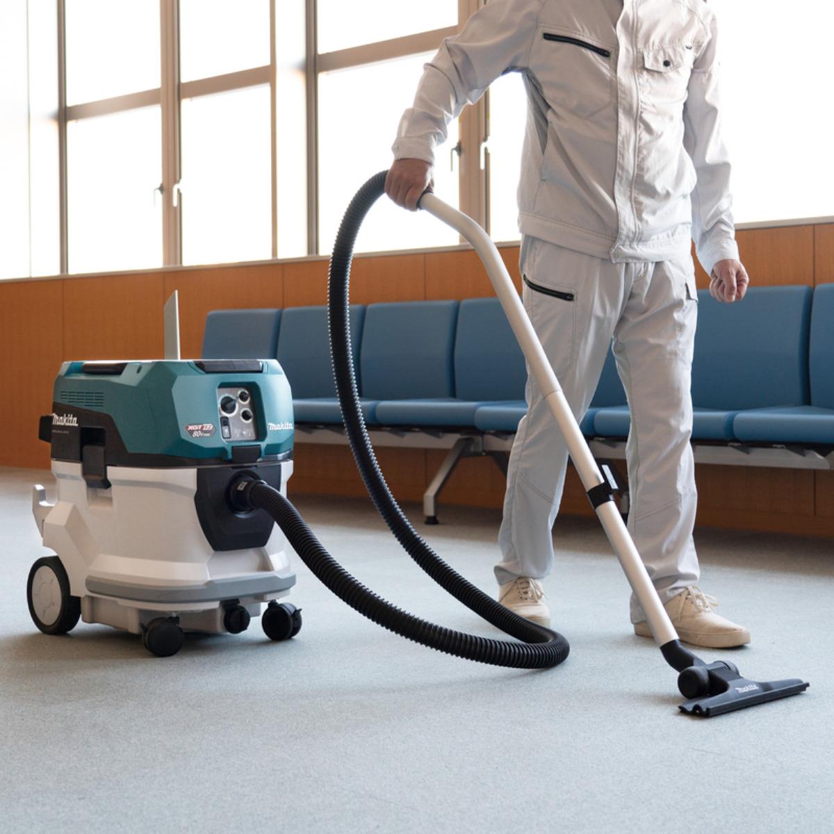 Makita VC006GMZ01 80VMax (2 x 40V) XGT Brushless M-Class Dust Extractor Body Only