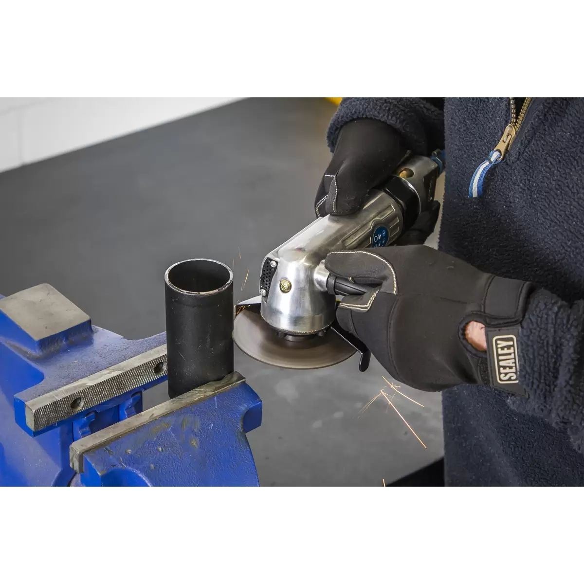 Sealey SA44 Air Angle Grinder 100mm Heavy-Duty