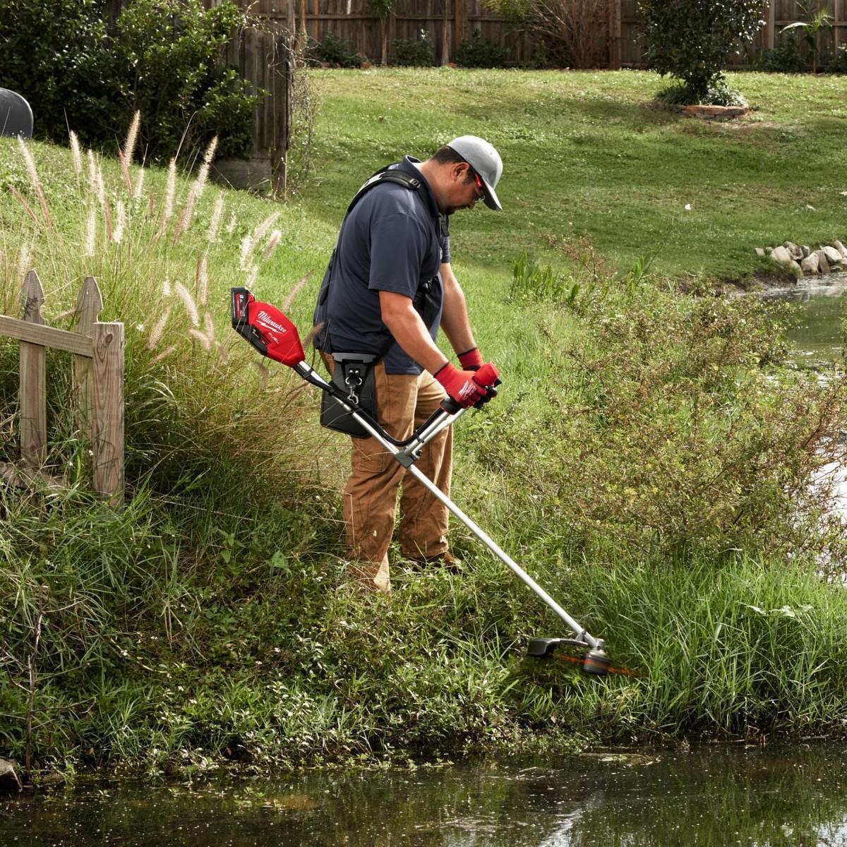 Milwaukee M18FBCU-802 FUEL 18V Brushless Brush Cutter with 2 x 8.0Ah Batteries & Charger 4933492299