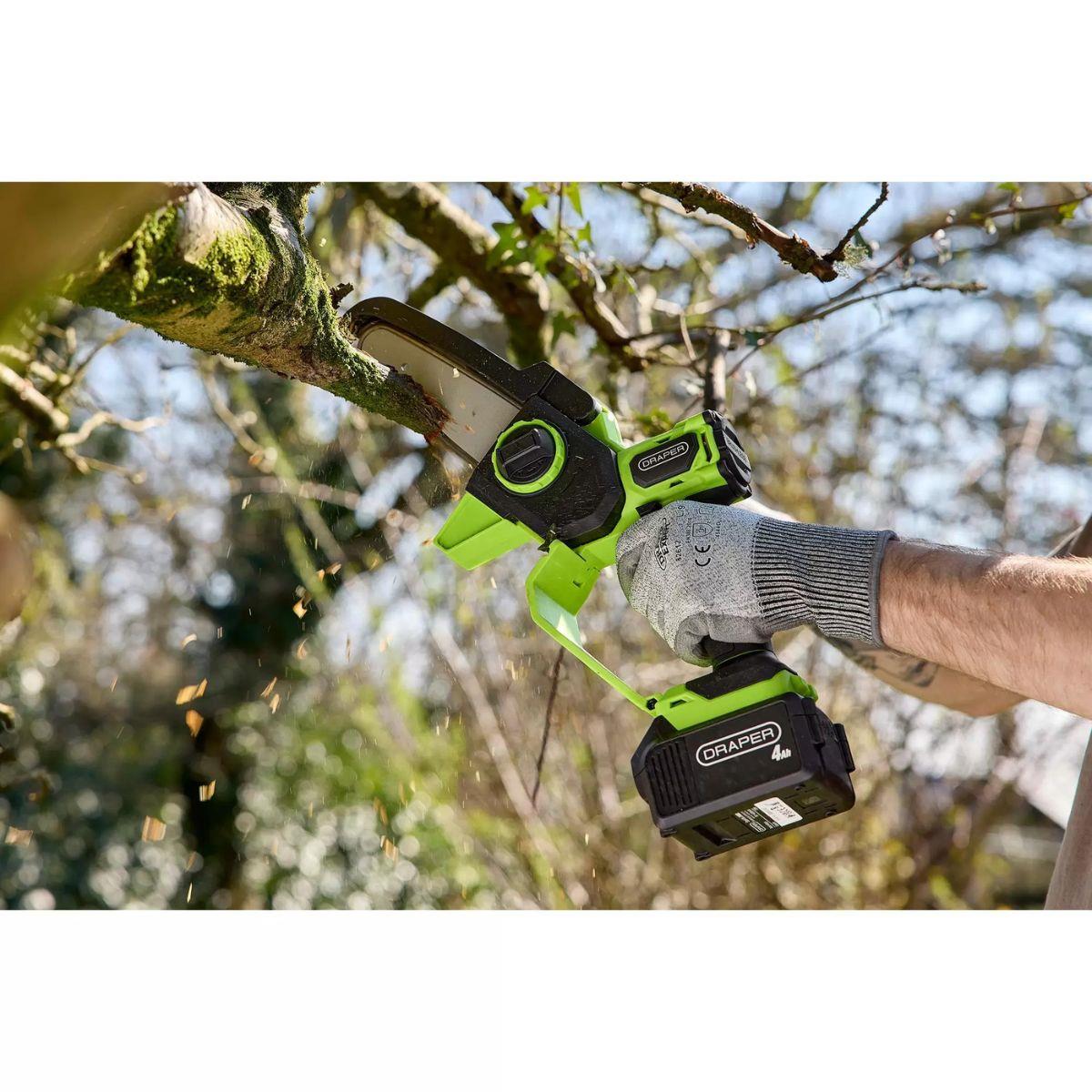 Draper 18DG01 18V Brushless Mini Pruner Saw 145mm Cutting Capacity with 4.0Ah Battery & Charger 31872