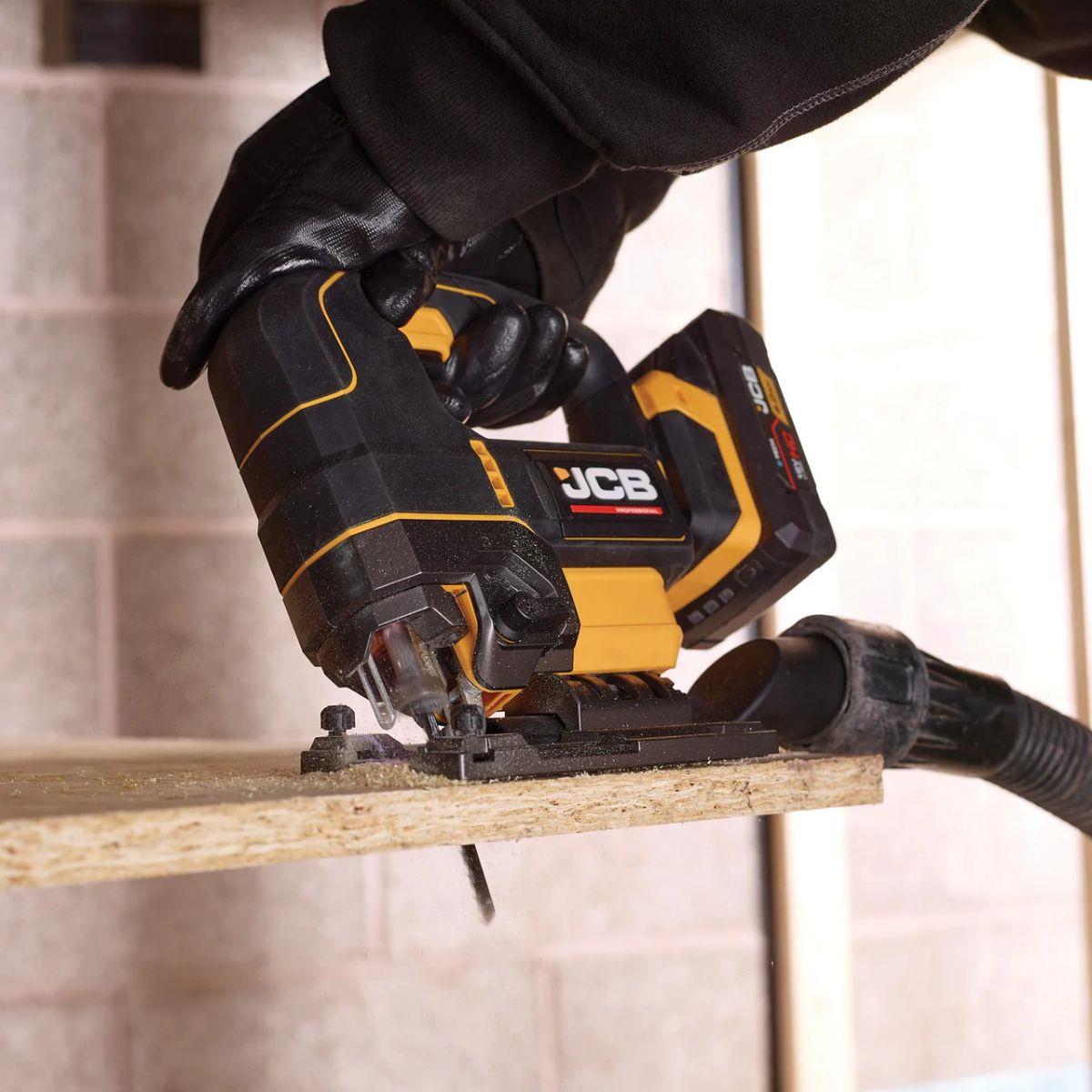 JCB-18PKIT-8 Pro 18V Combi Drill, Impact Driver, Circular Saw, Angle Grinder & Jigsaw With 2 x 2Ah & 2 x 5Ah Batteries & Dual 4.5A Fast Charger In Soft Tool Bag