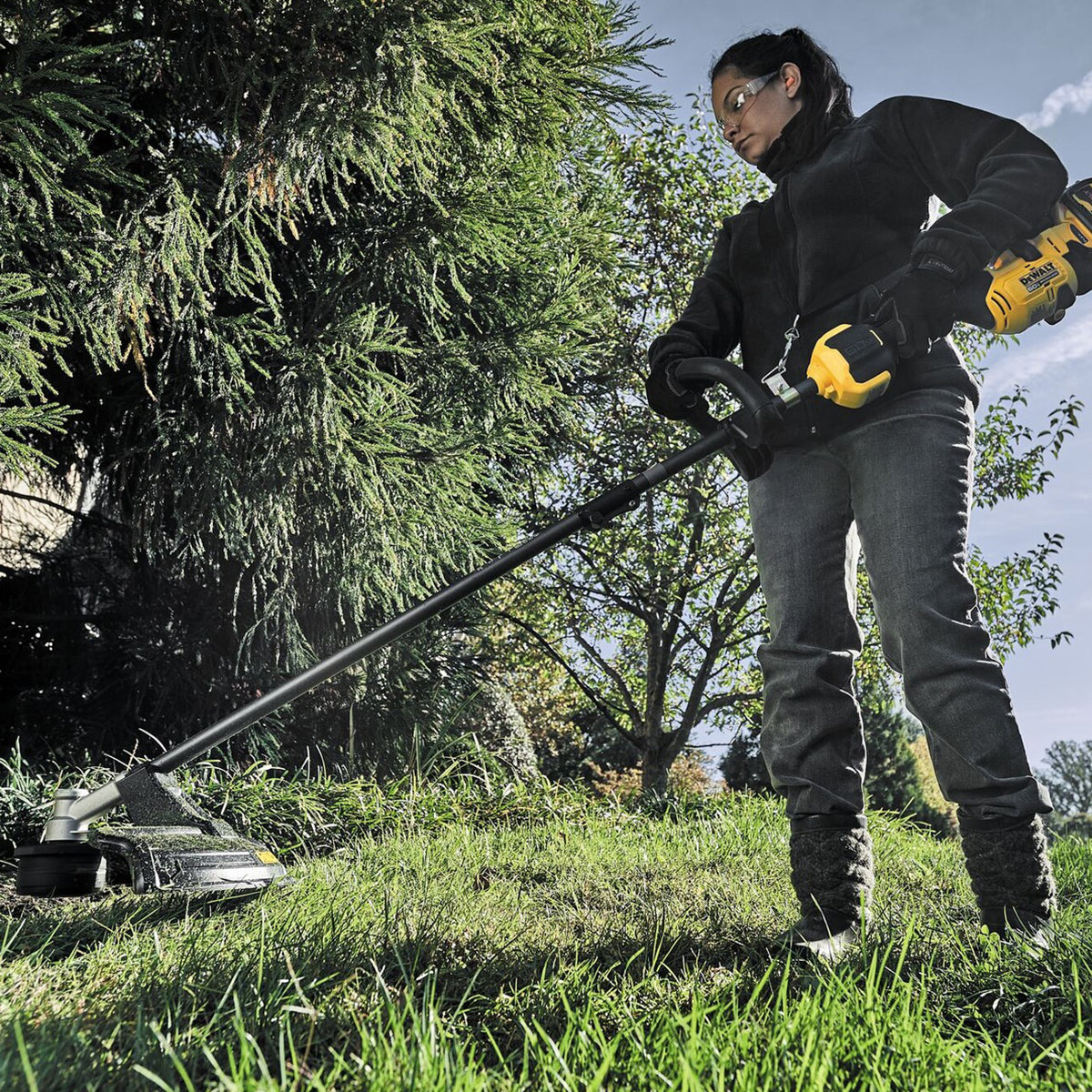 Dewalt DCMAS5713N-XJ 54V FlexVolt Brushless Split Boom with 2 x 6.0Ah Battery & Charger