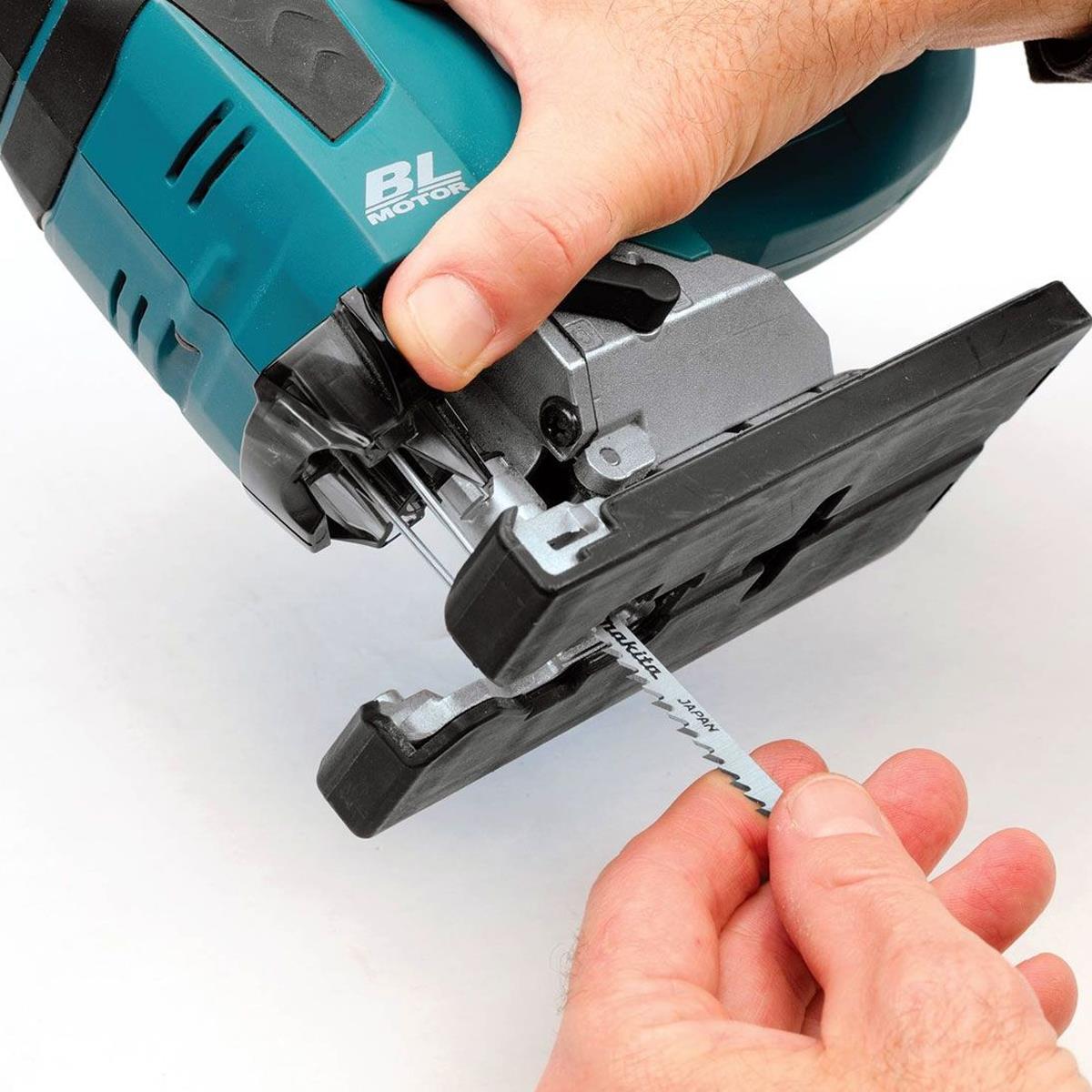 Makita DJV182RTJ 18V LXT Brushless Jigsaw Top Handle With 2 x 5.0Ah Batteries, Charger & Case