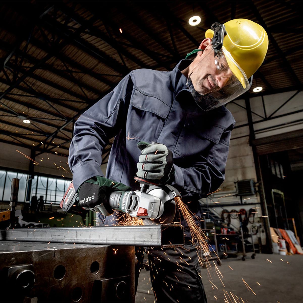 Metabo WPB 18 LT BL 11-125 18V Brushless 125mm Angle Grinder with 1 x 5.2Ah Battery Charger & Metabox