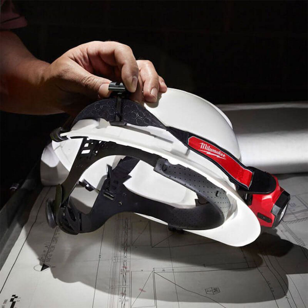 Milwaukee HL2-LED Alkaline Slim Headlamp 350LM 4933471286