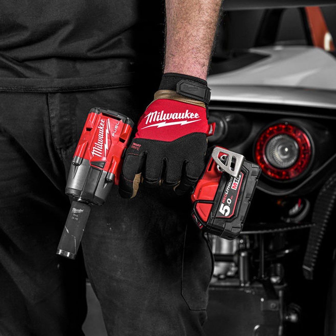 Milwaukee M18FMTIW2F12-502X 18V Fuel Brushless 1/2