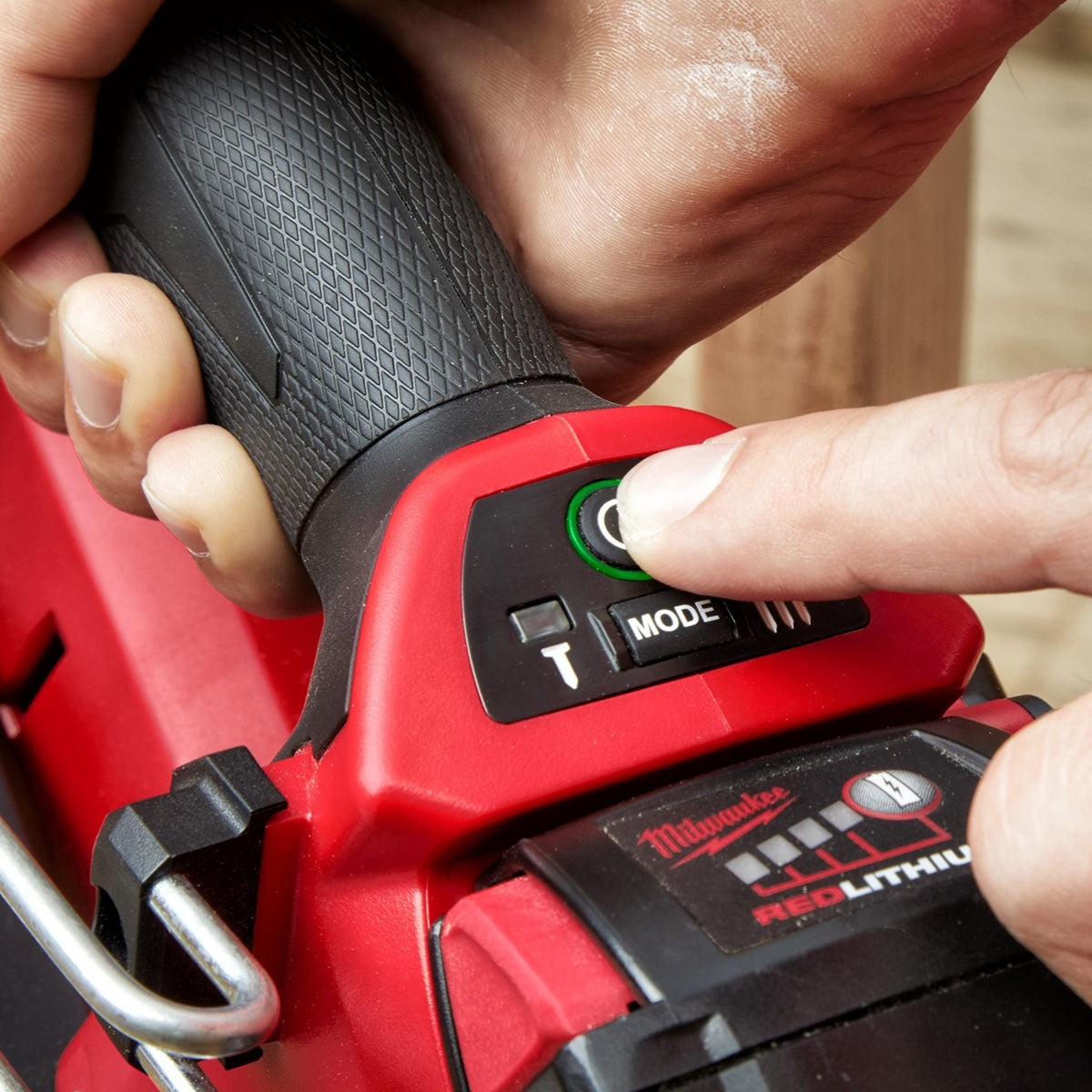 Milwaukee M18FFN-0 18V Fuel Brushless First Fix Framing Nailer with 1 x 12.0Ah Battery & Charger