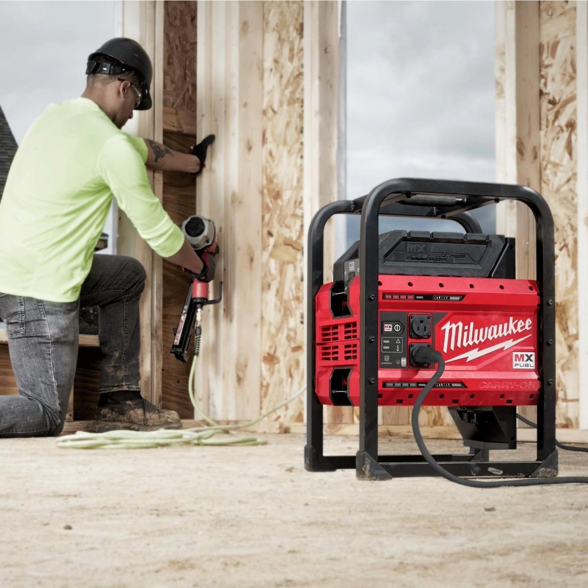 Milwaukee MXFPS-0 GB 110V MX FUEL Power Source 4933479373