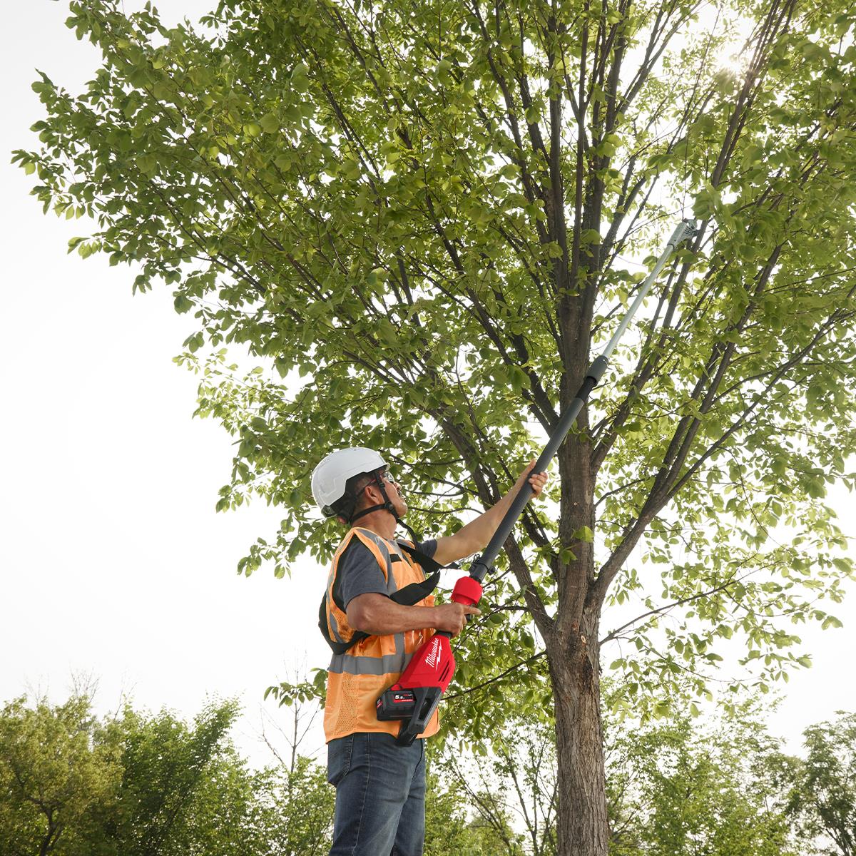 Milwaukee M18BLTS-0 18V Brushless Telescopic Pole Pruning Shear With 1 x 12.0Ah Battery & Charger