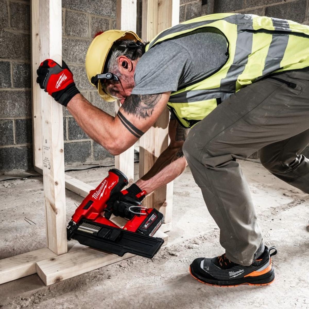 Milwaukee M18FFN21-0C 18V Fuel Brushless First Fix Framing Nailer Body Only in Case 4933478993