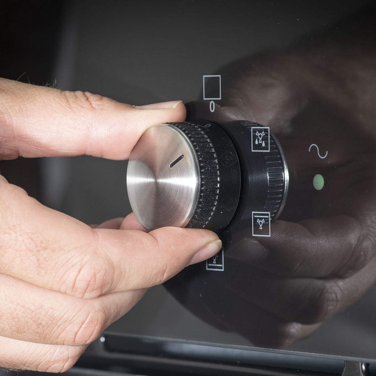 Sealey DH124 Baridi Integrated Fan-Assisted Electric Oven 60cm 55L Capacity