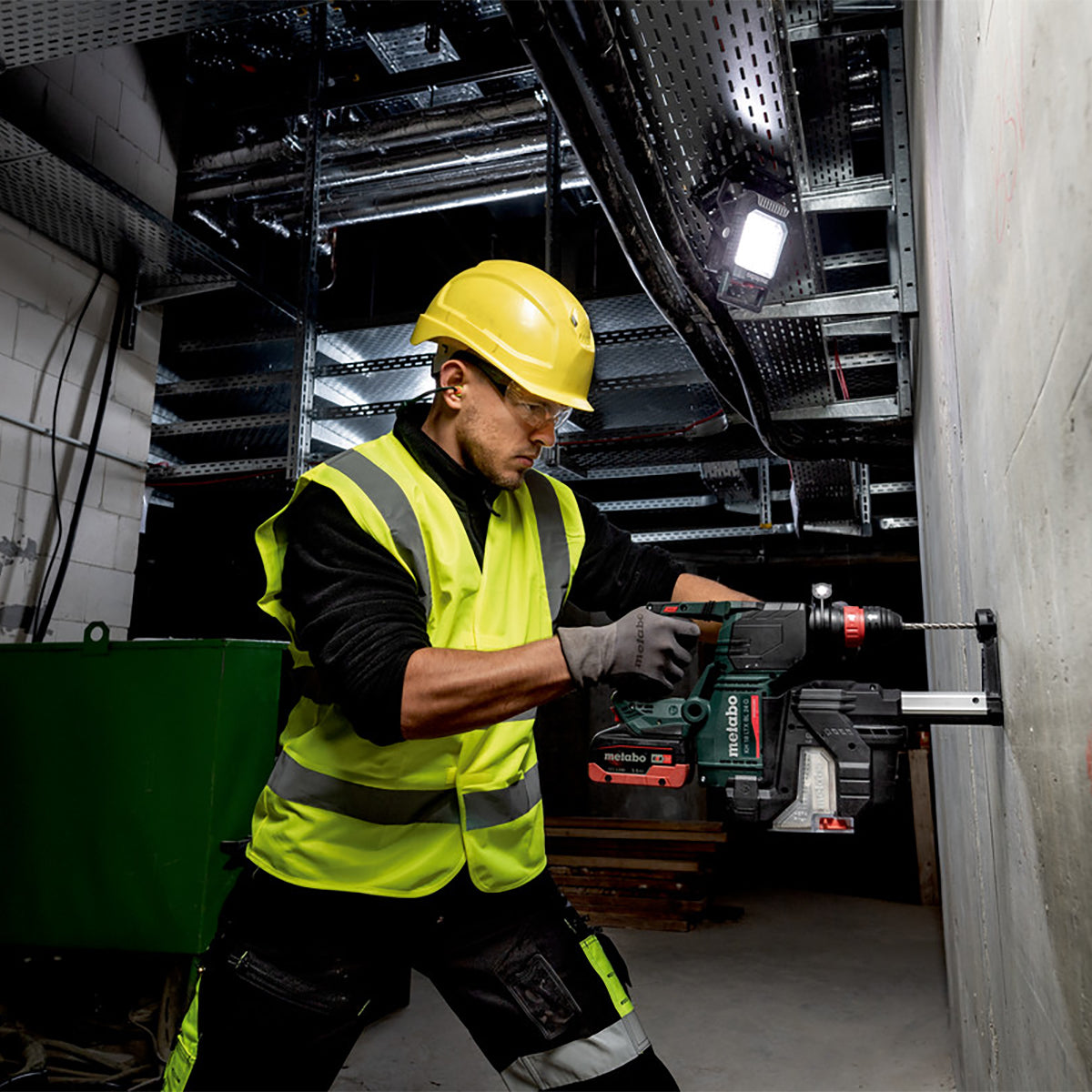 Metabo KH 18 LTX BL 24 Q 18V Brushless SDS+ Combination Hammer Drill with 1 x 5.2Ah Battery Charger & Metabox