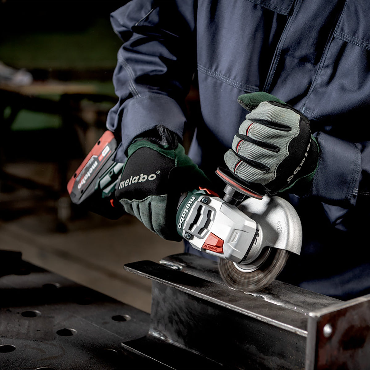 Metabo WPB 18 LT BL 11-125 18V Brushless 125mm Angle Grinder with 1 x 5.2Ah Battery Charger & Metabox