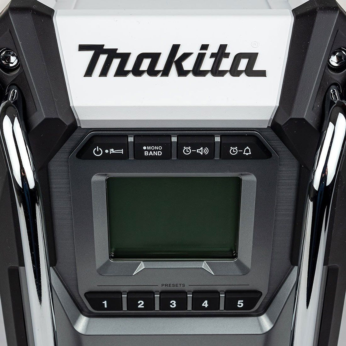 Makita MR001GZ01 12V / 40V / CXT / LXT / XGT Job Site Radio White with 1 x  5.0Ah Battery & Charger