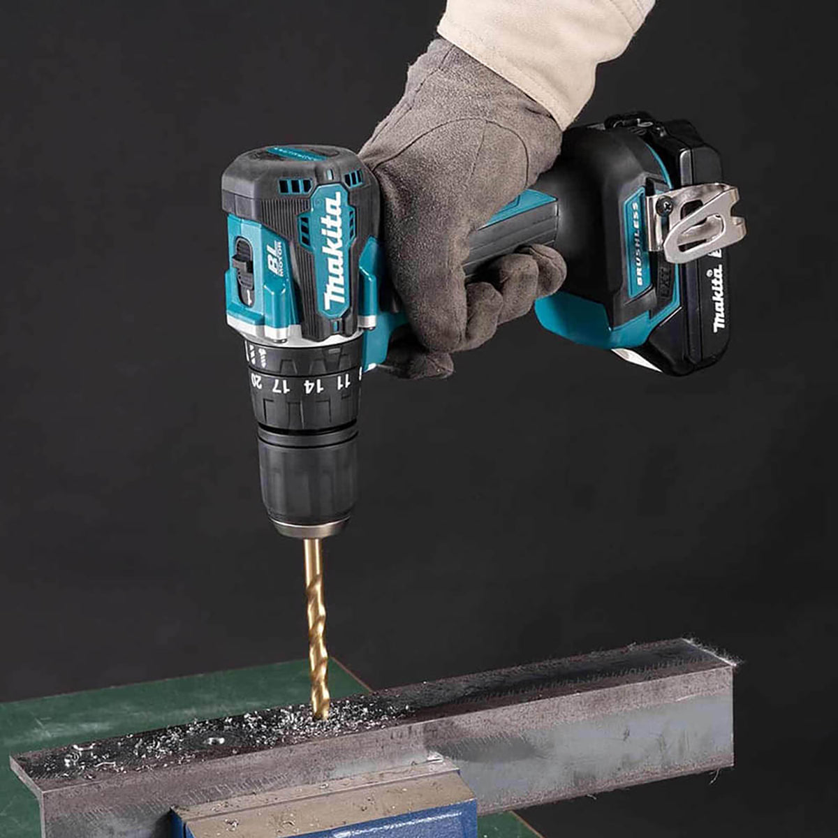 Makita DHP487SF 18V LXT Brushless Combi Drill With 1 x 3.0Ah Battery & Charger