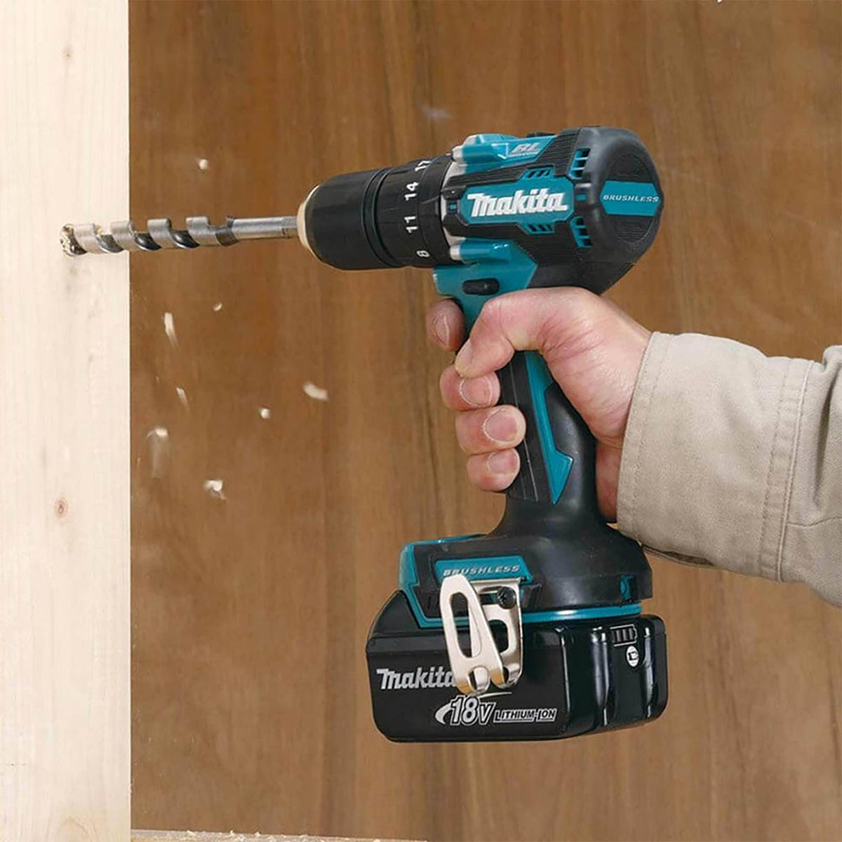 Makita DHP487SF 18V LXT Brushless Combi Drill With 1 x 3.0Ah Battery & Charger