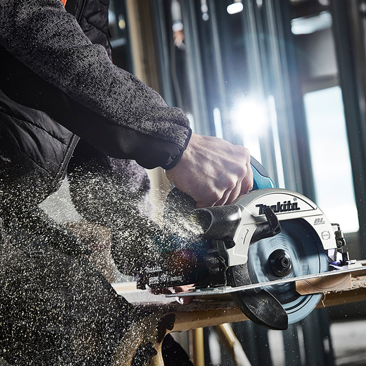 Makita DHS660Z 18V Brushless 165mm Circular Saw with 2 x 6.0Ah Battery & Charger