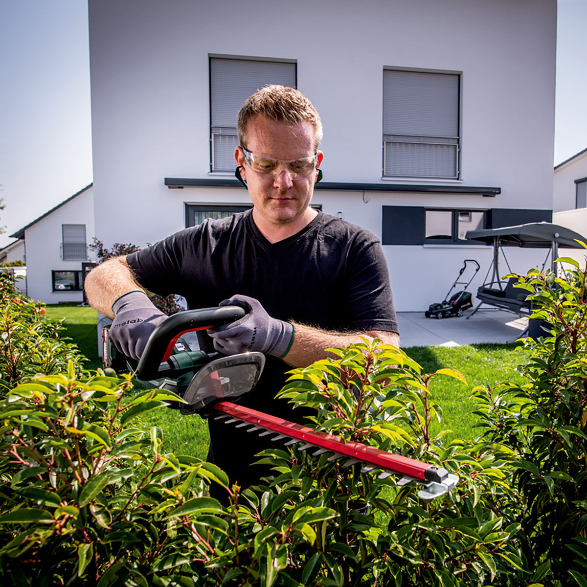 Metabo HS 18 LTX 55 18V 55cm Hedge Trimmer with 1 x 4.0Ah Battery & Charger
