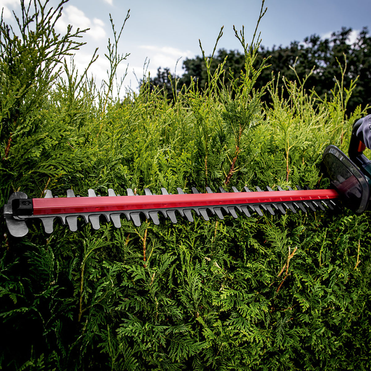 Metabo HS 18 LTX 55 18V 55cm Hedge Trimmer with 1 x 4.0Ah Battery & Charger