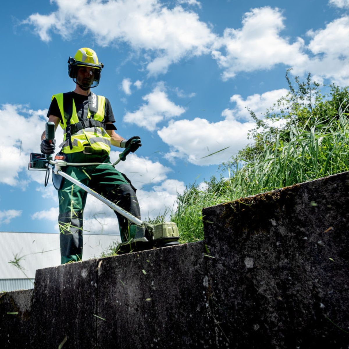 Metabo FSB 36-18 LTX BL 40 36V Brushless 40cm Grass Trimmer with 1 x 5.2Ah Battery & Charger