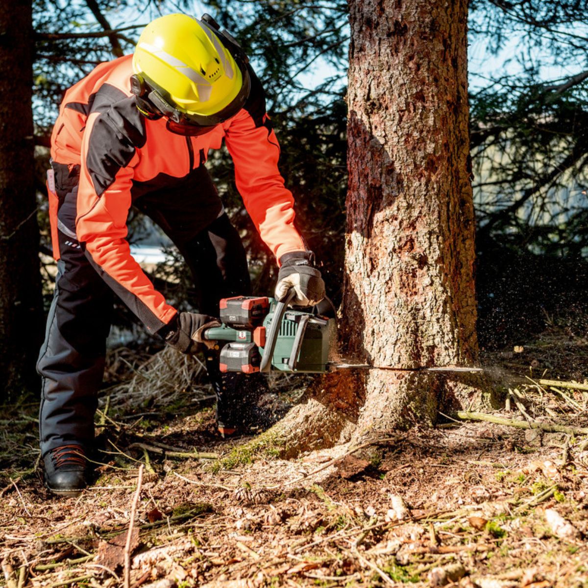 Metabo MS 36-18 LTX BL 40 36V Brushless 40cm Chainsaw with 2 x 4.0Ah Battery & Charger