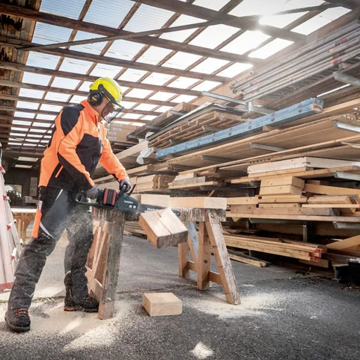 Metabo MS 36-18 LTX BL 40 36V Brushless 40cm Chainsaw with 2 x 4.0Ah Battery & Charger