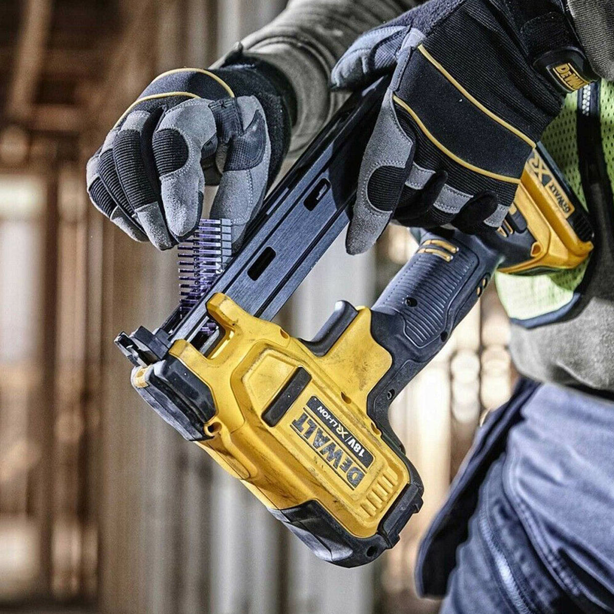 DeWalt DCN701N-XJ 18V XR Cordless Electrician Stapler Gun Body Only