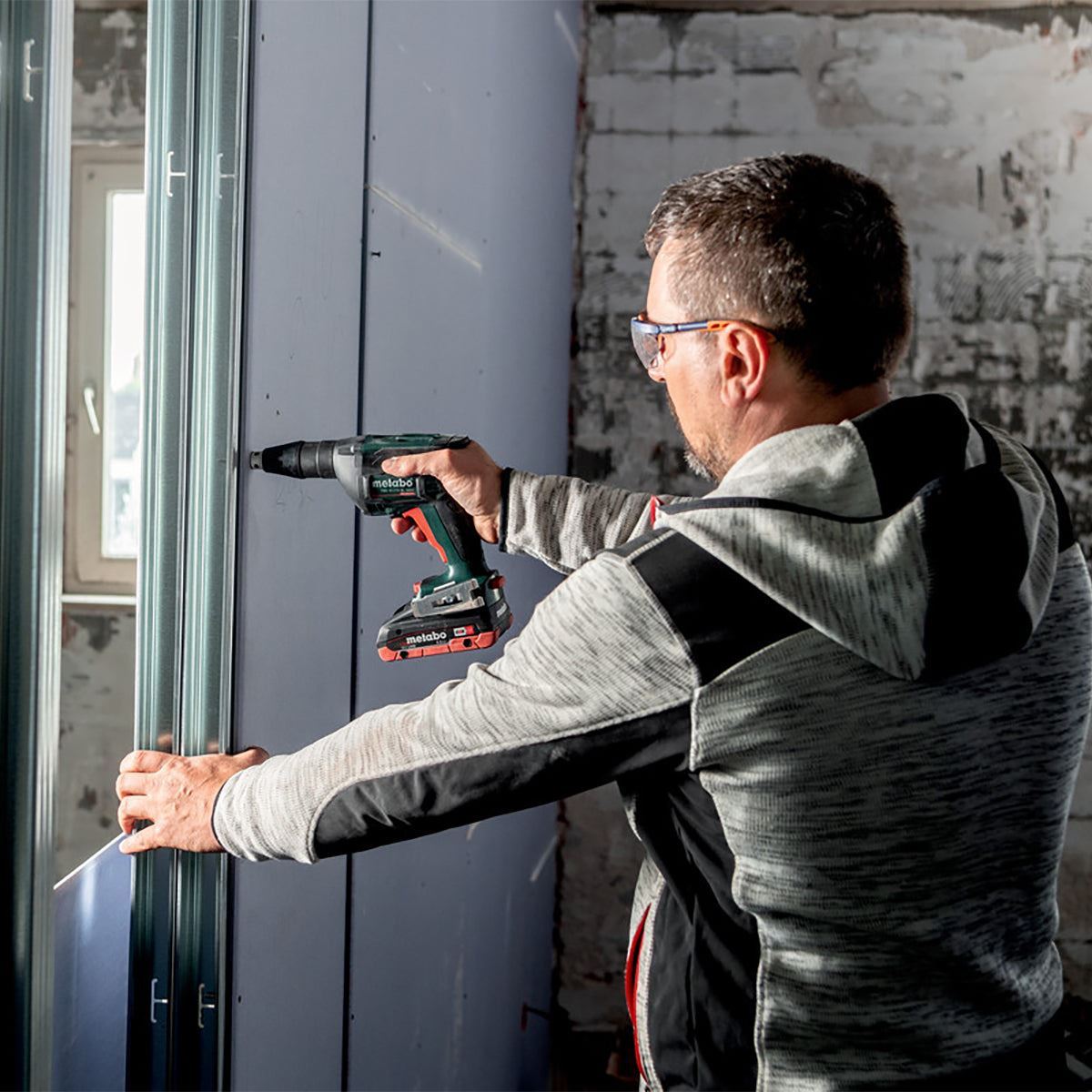 Metabo TBS 18 LTX BL 5000 18V Brushless Drywall Screwdriver with 1 x 8.0Ah Battery Charger & Metabox