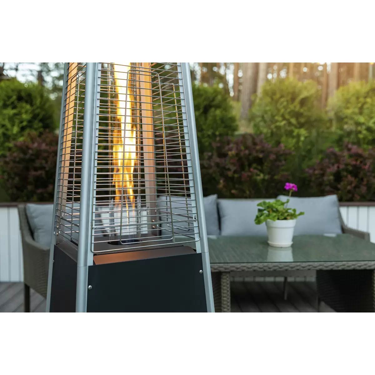Sealey DG98 Dellonda Black/Stainless Steel Pyramid Gas Outdoor Patio Heater 13kW
