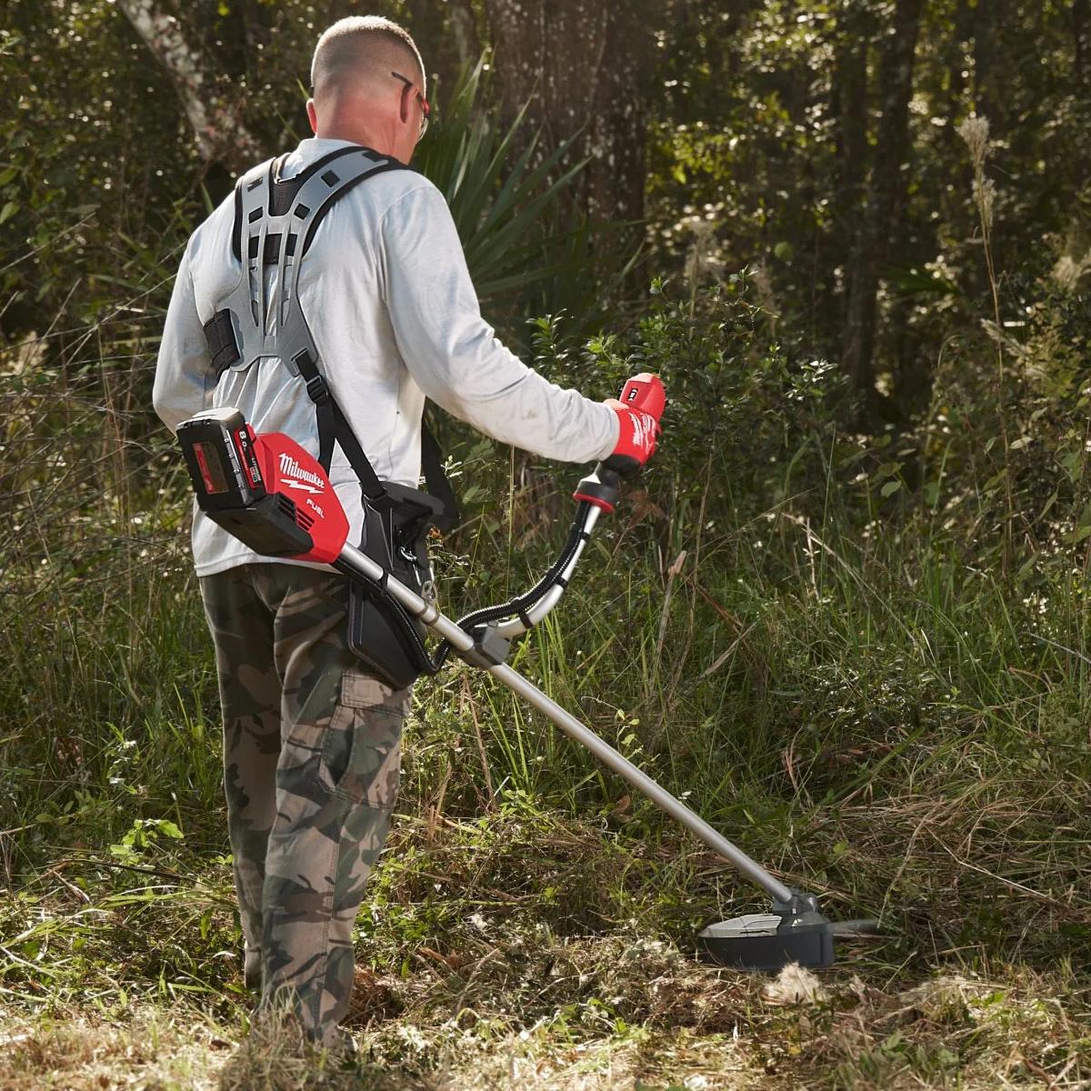 Milwaukee M18FBCU-0 M18 18V Brushless Brush Cutter With 1 x 6.0Ah Battery Charger & Harness