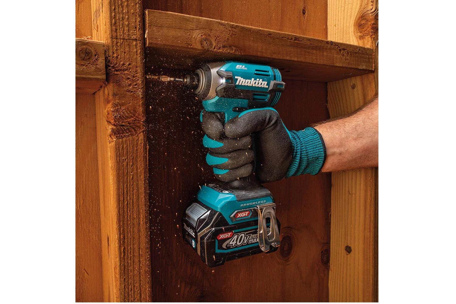 Makita TD003GZ 40V Brushless Impact Driver With 1 x 2.5Ah Battery Charger & Bag